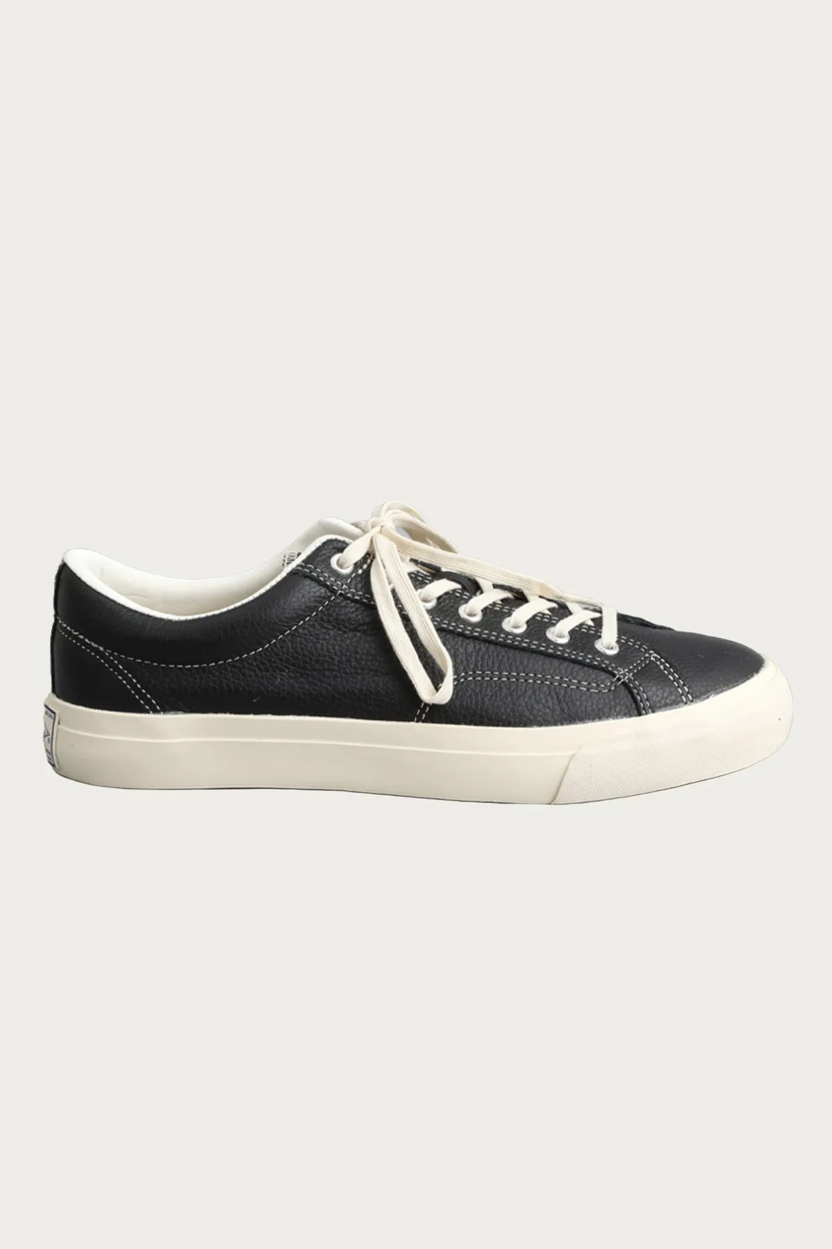 B-02 - Leather Black