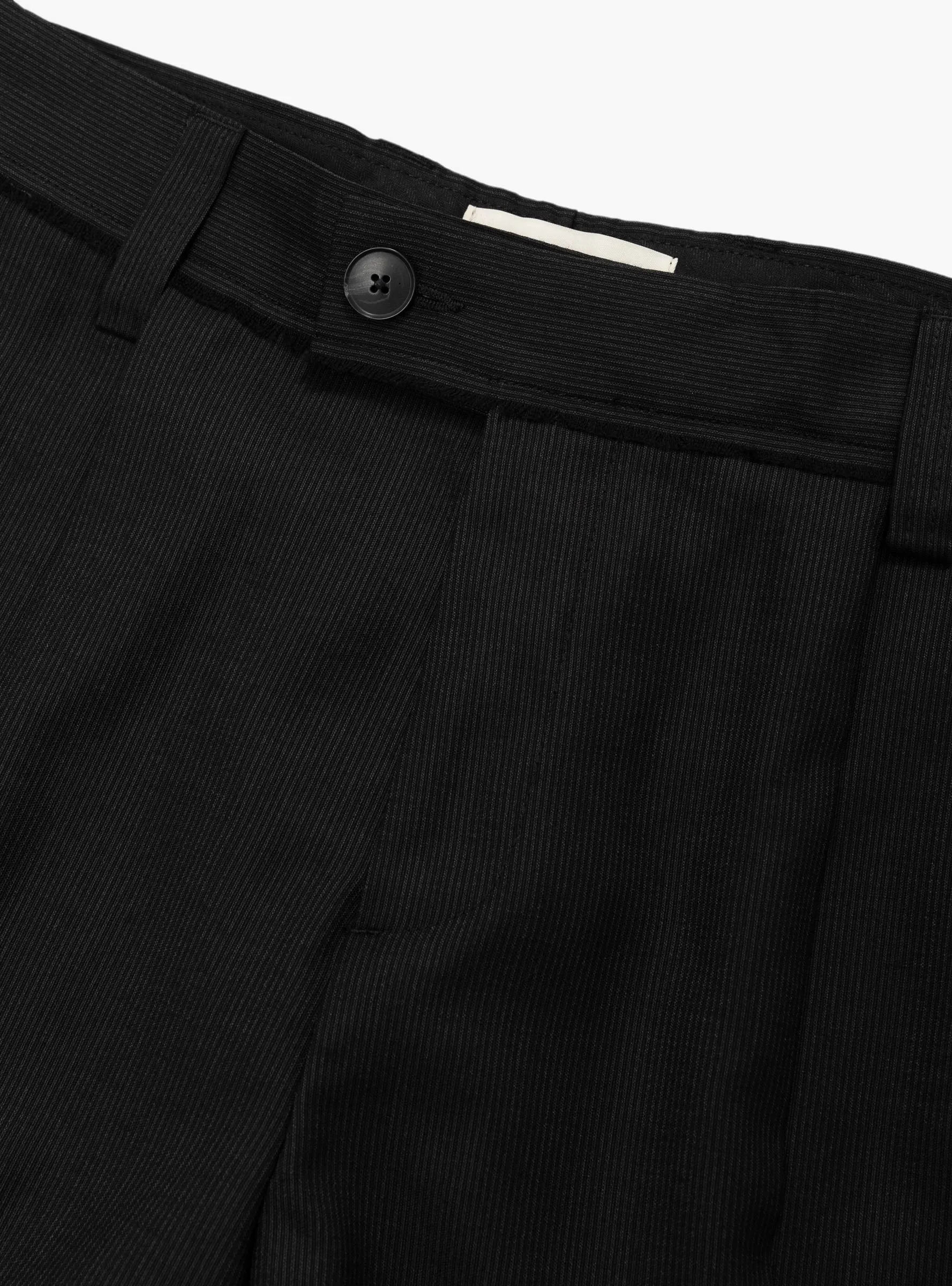 Classic Shorts Fine Black Stripes