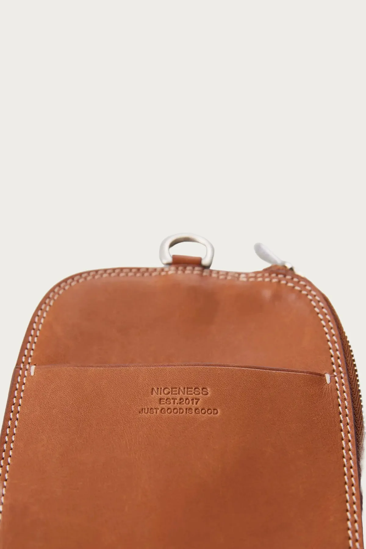 Klaus Gadget Case - Cognac