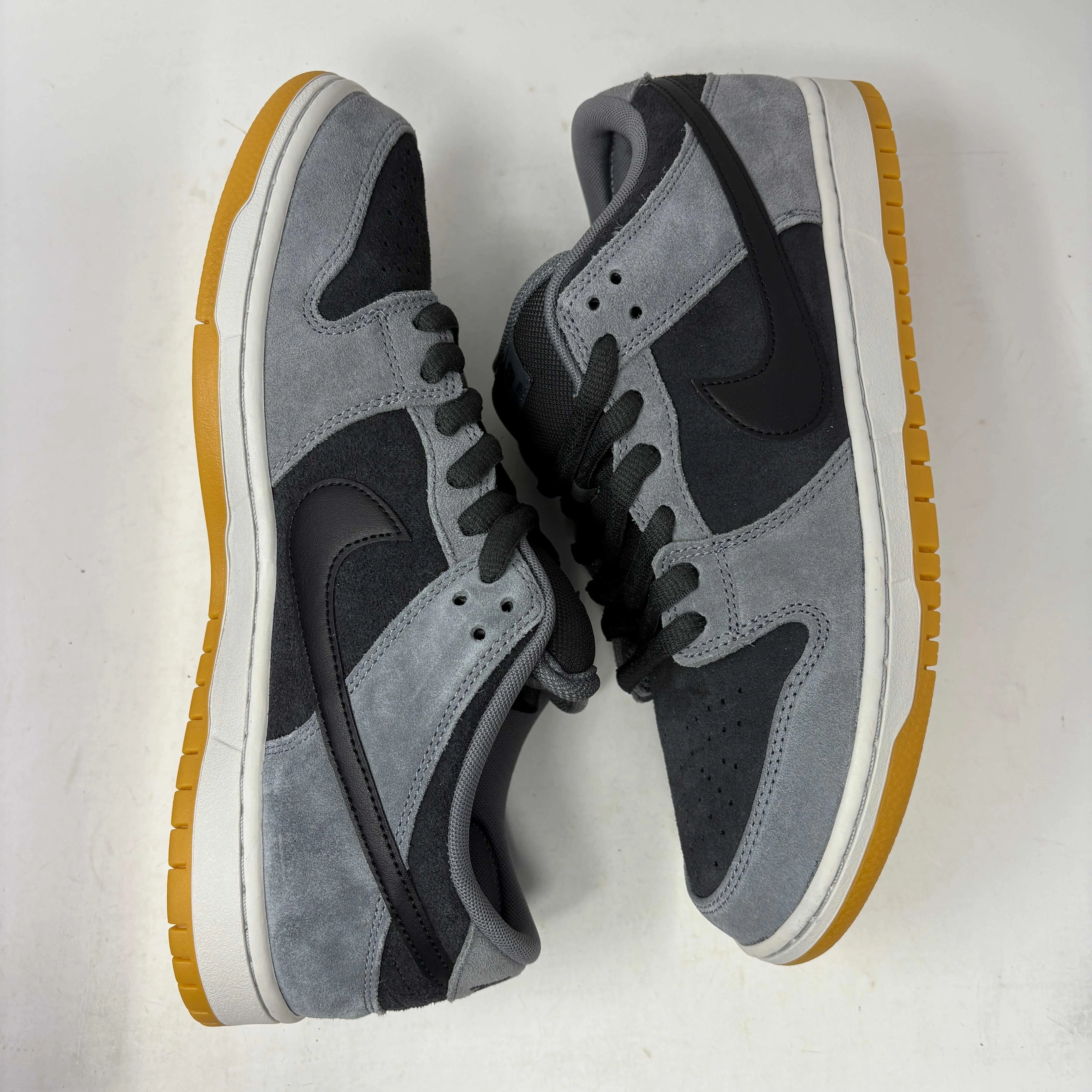 Nike SB Dunk Low Dark Smoke Grey