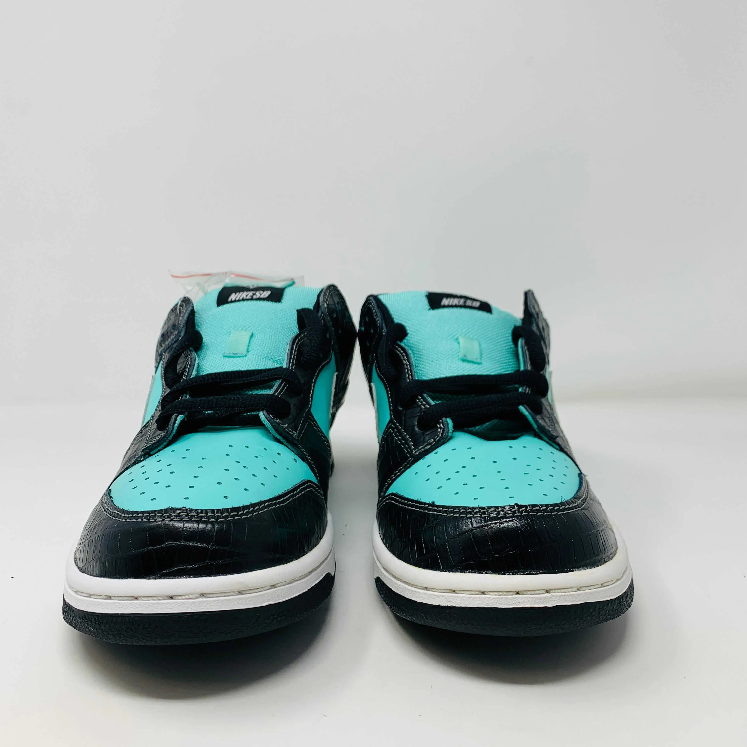 Nike SB Dunk Low Diamond Supply Co.
