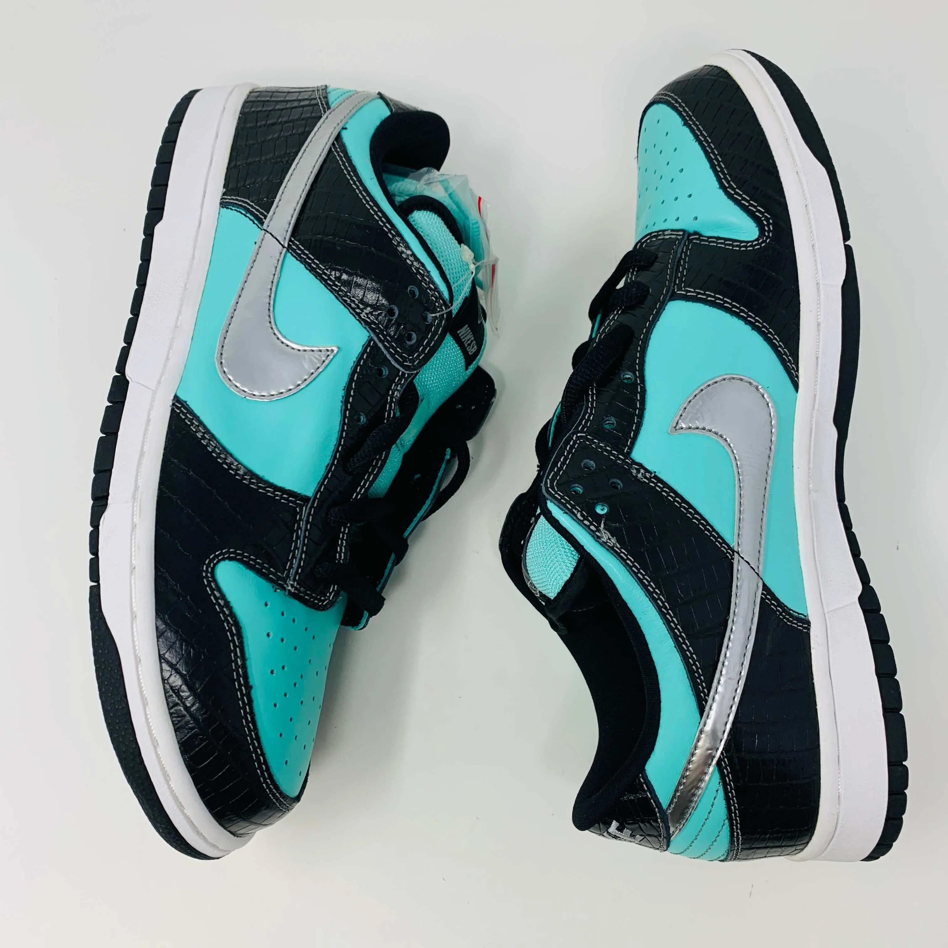 Nike SB Dunk Low Diamond Supply Co.