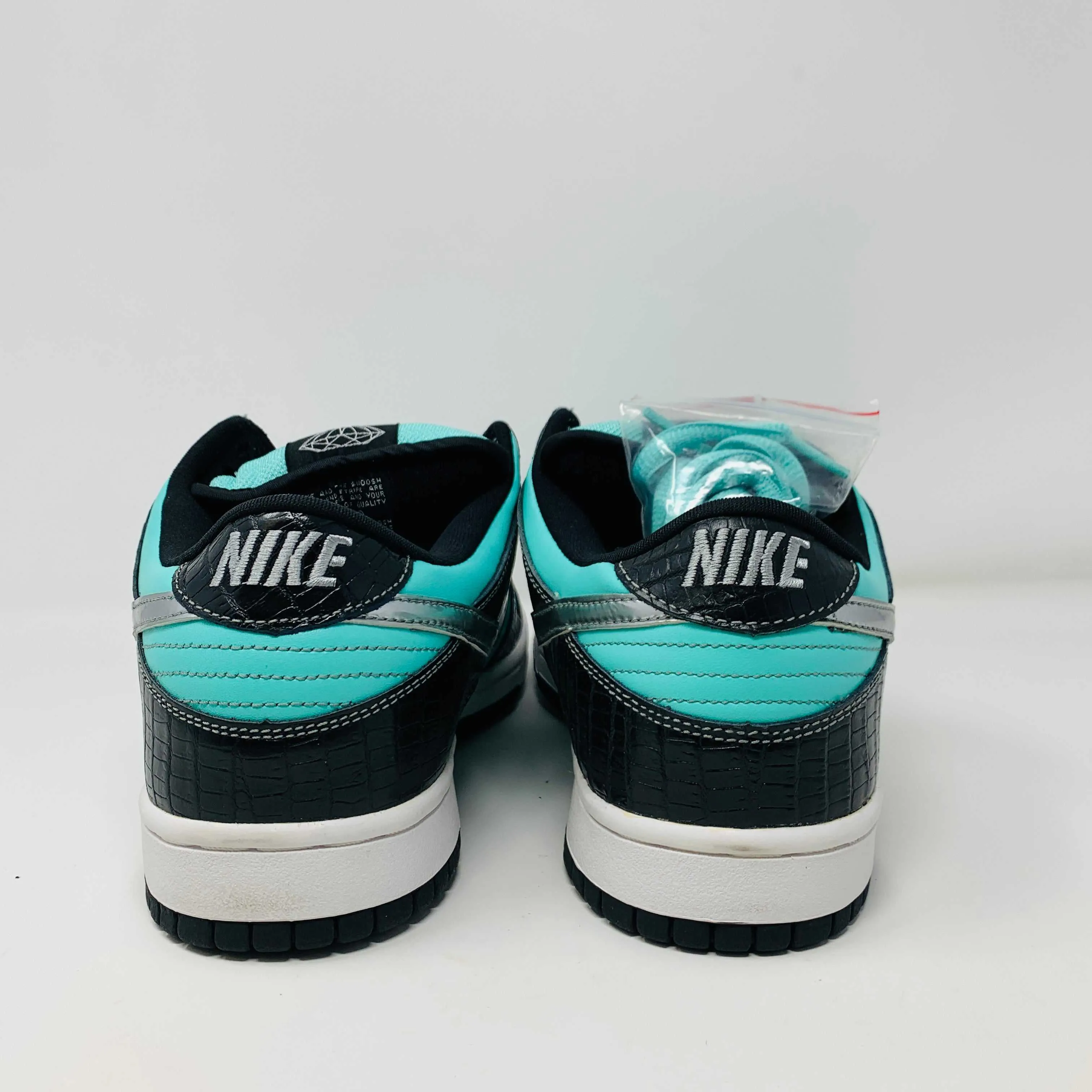 Nike SB Dunk Low Diamond Supply Co.