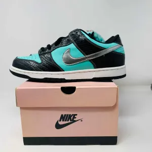 Nike SB Dunk Low Diamond Supply Co.