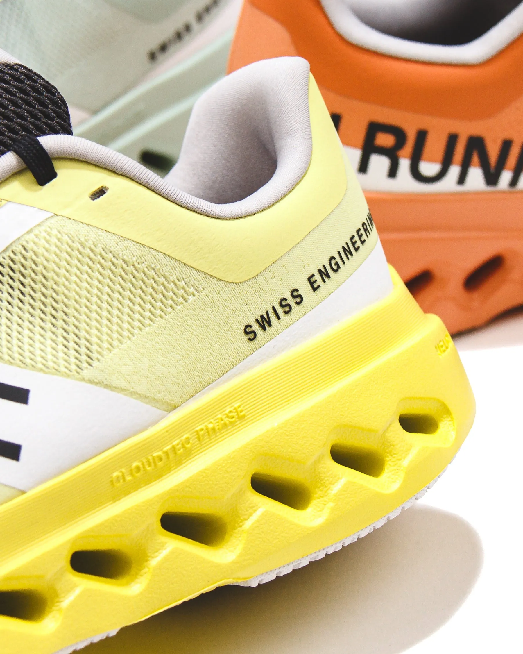 ON Men Cloudsurfer Next Z5 Limelight White 3MF10323003