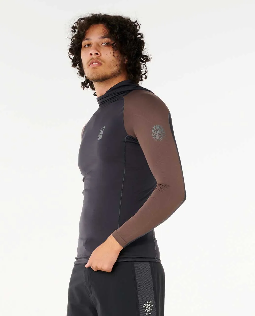RIP CURL SEARCH UPF PERFORMANCE L/S HOOD | CAMISETA ANTI-UV MANGA LARGA CON CAPUCHA